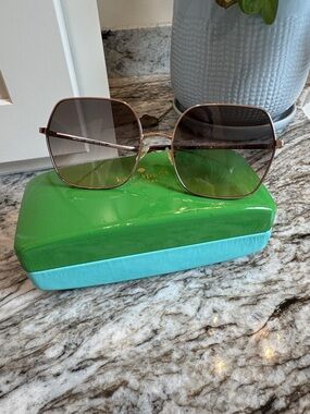 Kate Spade Eloy sunglasses. Rose gold with grey and pink gradient lenses